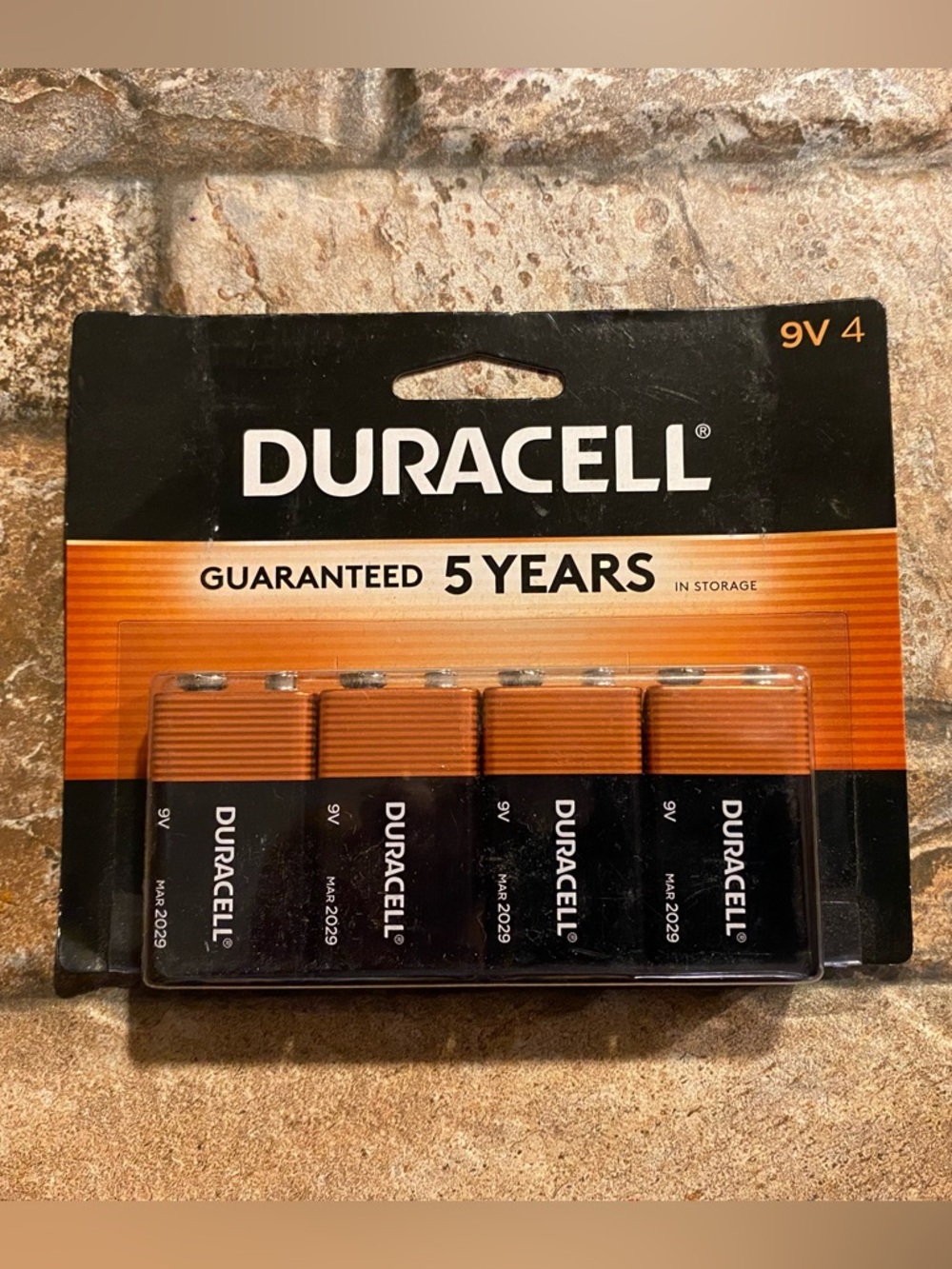 Duracell 9V Battery Pack - Black and Copper (4-Pack)